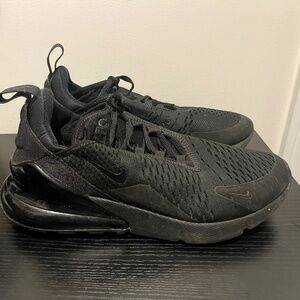 Womens Nike Airmax 270 black size 8.5